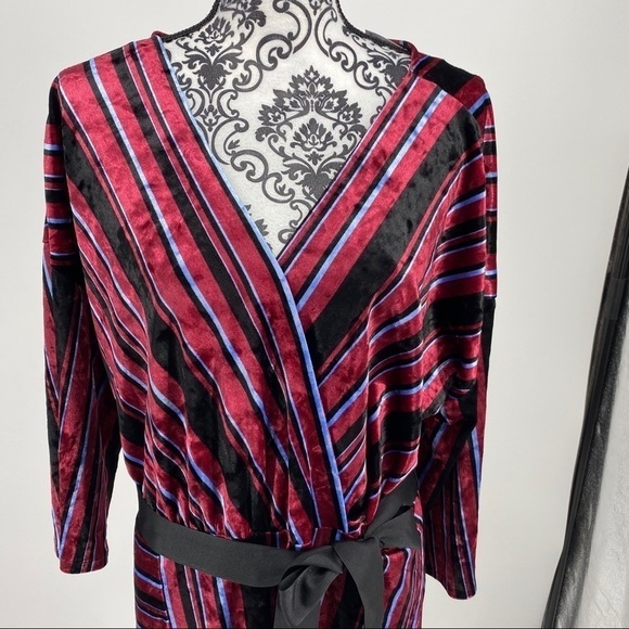 NY Collection Stripe Velvet Asymmetrical Dress - Picture 6 of 13